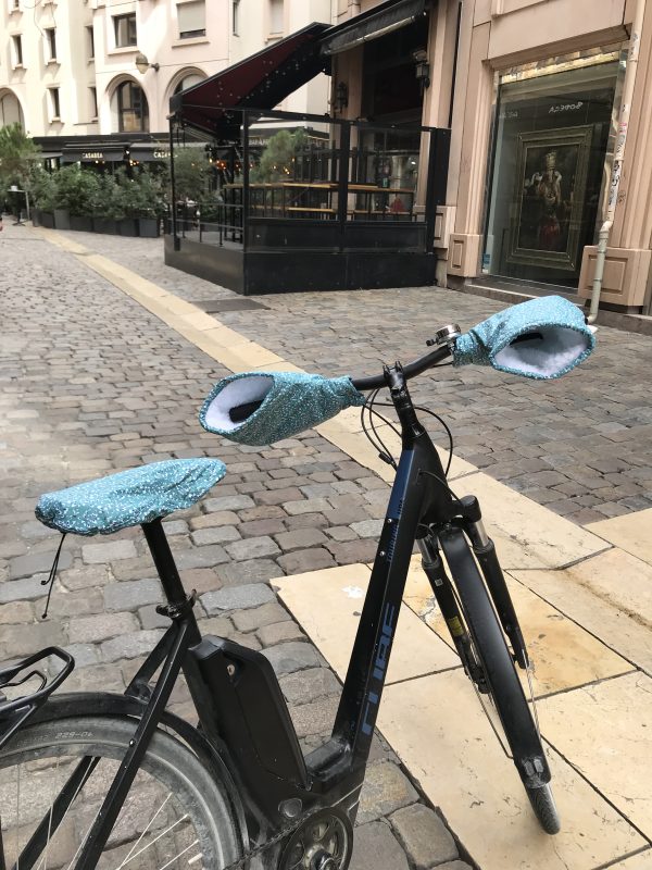 manchons de vélo fleurs bleu vert-suzon et suzette