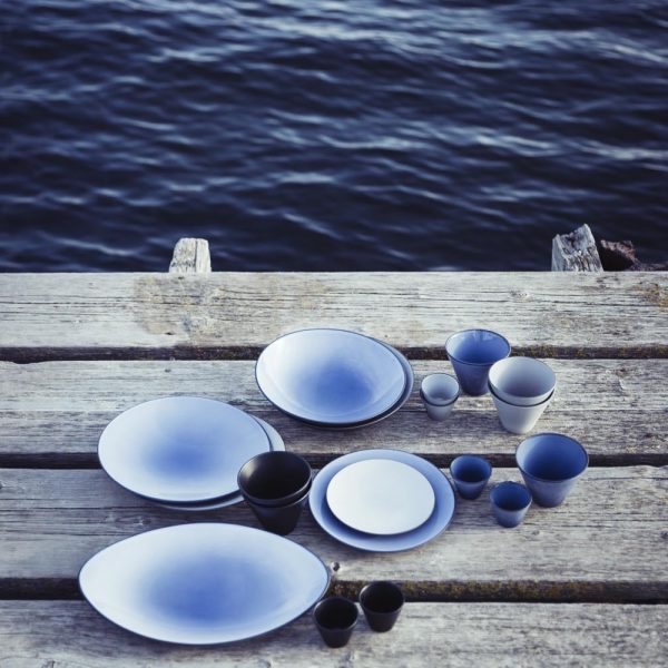 4 assiettes equinoxe 26cm bleu cirrus au bord de mer -revol porcelaine