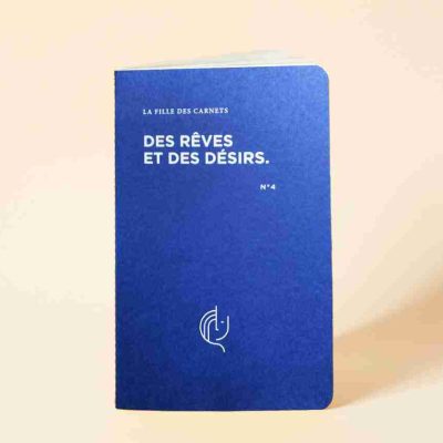 La fille des carnets des rêves et des désirs bleu